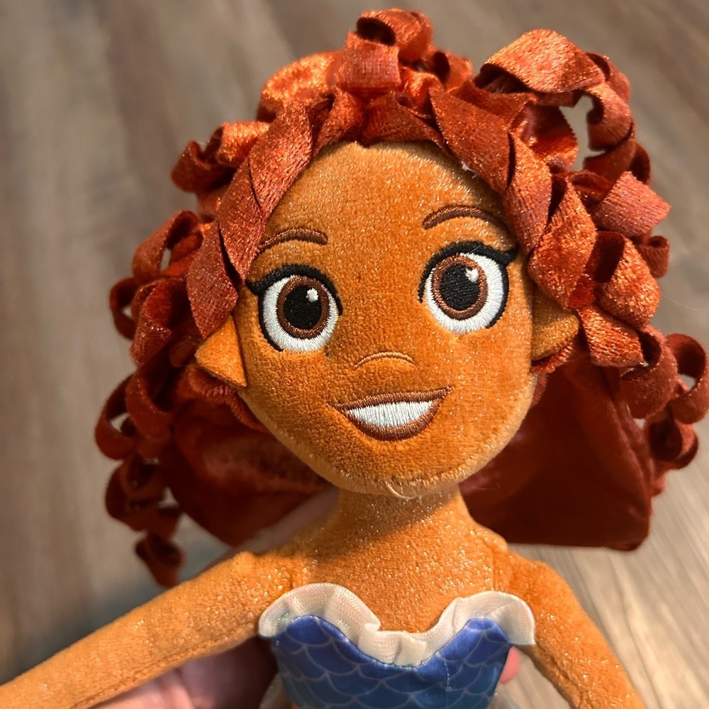 Disney brand Ariel plush doll - Picture 2 of 5